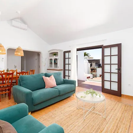 Βίλα Christine By Tías