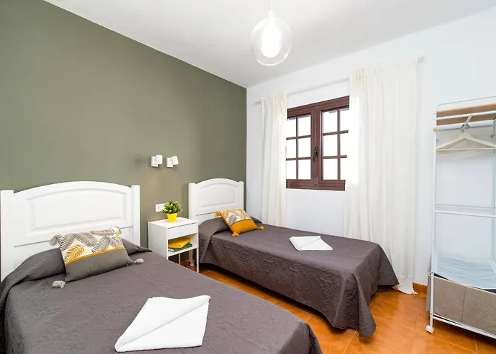 Christine By Villa Tías